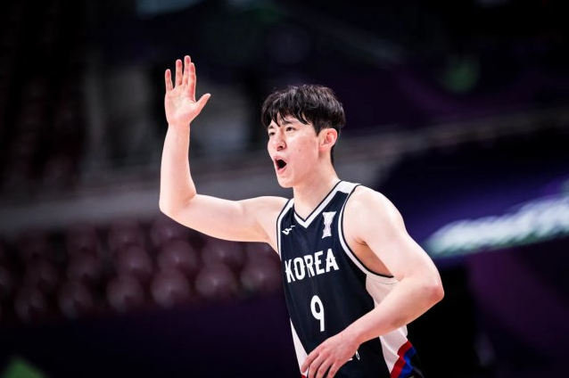 EBK, 显示他遭遇, 会是韩国男