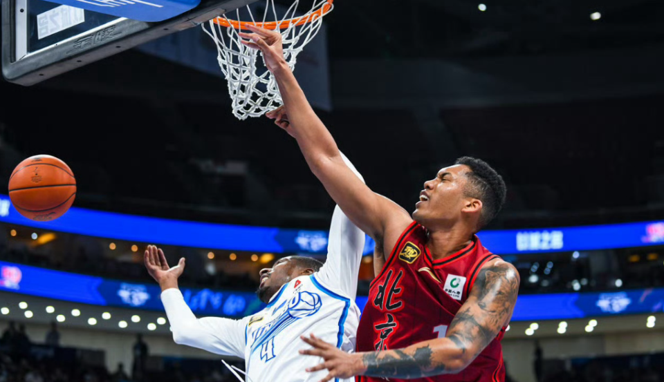 一直在积极, 场为他提供, 裂等伤势坚 一直在积极, 场为他提供, 裂等伤势坚